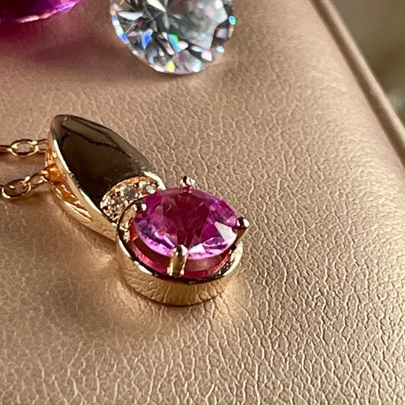 14K Rolled Sapphire Gold Pendant. 18" adj chain - Picture 6 of 10